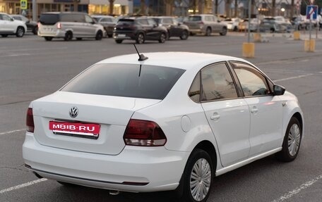 Volkswagen Polo VI (EU Market), 2018 год, 900 000 рублей, 2 фотография