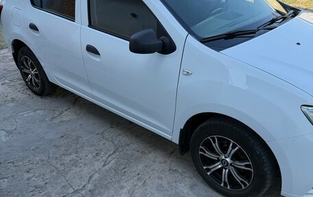 Renault Logan II, 2020 год, 765 000 рублей, 7 фотография