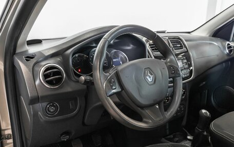 Renault Logan II, 2016 год, 830 000 рублей, 5 фотография