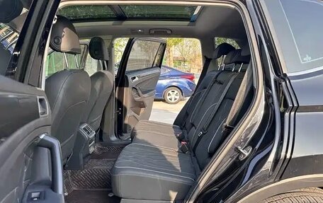 Volkswagen Tiguan II, 2023 год, 2 707 650 рублей, 6 фотография