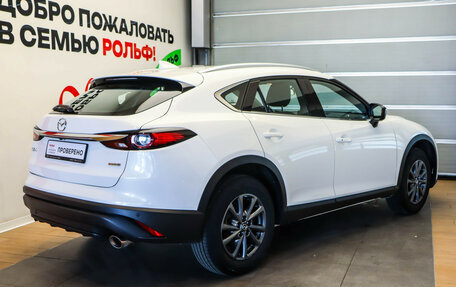 Mazda CX-4, 2023 год, 2 945 000 рублей, 5 фотография