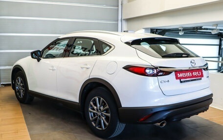 Mazda CX-4, 2023 год, 2 945 000 рублей, 7 фотография