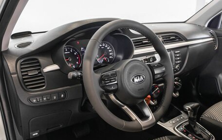 KIA Rio IV, 2018 год, 1 350 300 рублей, 5 фотография