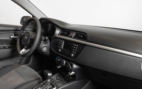 KIA Rio IV, 2018 год, 1 350 300 рублей, 7 фотография