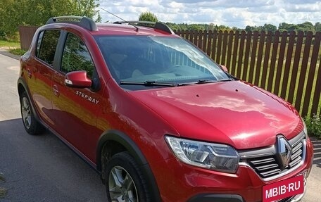 Renault Sandero II рестайлинг, 2019 год, 1 150 000 рублей, 2 фотография