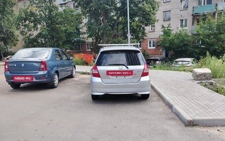 Honda Fit III, 2001 год, 160 000 рублей, 2 фотография