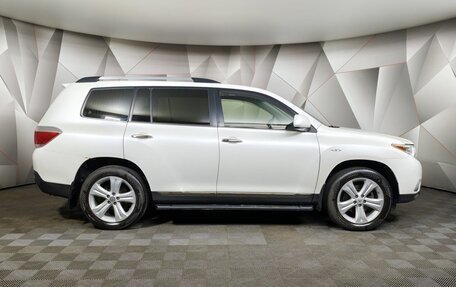 Toyota Highlander III, 2013 год, 1 655 000 рублей, 6 фотография