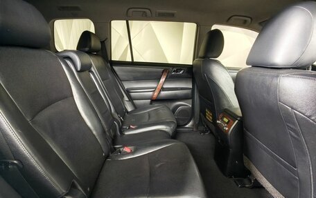 Toyota Highlander III, 2013 год, 1 655 000 рублей, 16 фотография