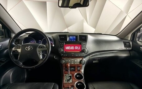 Toyota Highlander III, 2013 год, 1 655 000 рублей, 14 фотография