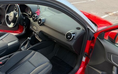 Audi A1, 2011 год, 1 050 000 рублей, 15 фотография