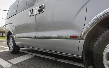 Hyundai Grand Starex Grand Starex I рестайлинг 2, 2011 год, 1 475 000 рублей, 6 фотография