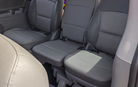 Hyundai Grand Starex Grand Starex I рестайлинг 2, 2011 год, 1 475 000 рублей, 16 фотография
