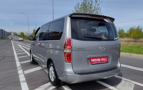 Hyundai Grand Starex Grand Starex I рестайлинг 2, 2011 год, 1 475 000 рублей, 5 фотография