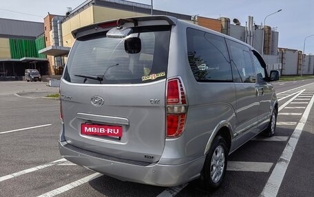 Hyundai Grand Starex Grand Starex I рестайлинг 2, 2011 год, 1 475 000 рублей, 4 фотография