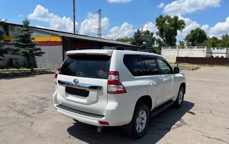 Toyota Land Cruiser Prado 150 рестайлинг 2, 2014 год, 2 990 000 рублей, 6 фотография