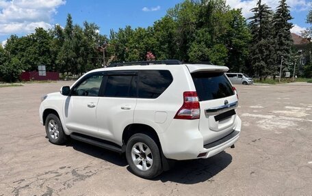 Toyota Land Cruiser Prado 150 рестайлинг 2, 2014 год, 2 990 000 рублей, 7 фотография
