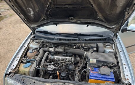 Volkswagen Bora, 2001 год, 300 000 рублей, 7 фотография