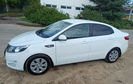 KIA Rio III рестайлинг, 2013 год, 750 000 рублей, 3 фотография