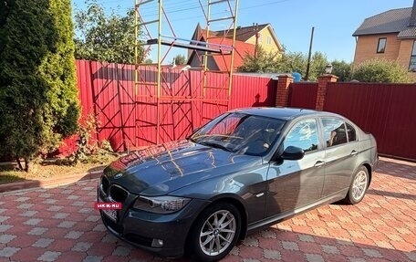 BMW 3 серия, 2010 год, 1 050 000 рублей, 2 фотография
