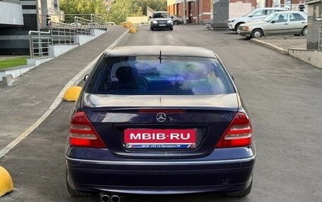 Mercedes-Benz C-Класс, 2002 год, 420 000 рублей, 3 фотография
