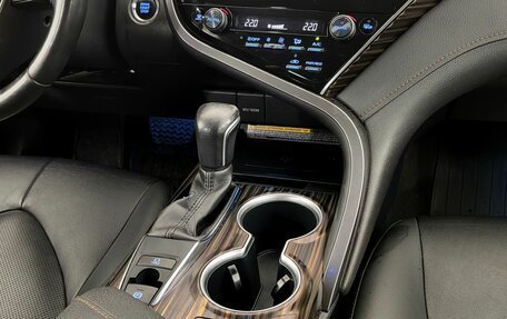 Toyota Camry, 2020 год, 3 100 000 рублей, 12 фотография