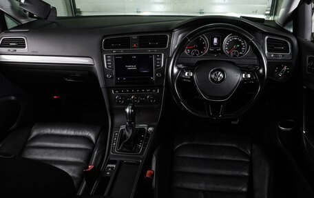 Volkswagen Golf VII, 2016 год, 1 499 000 рублей, 6 фотография