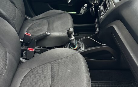 KIA Rio III рестайлинг, 2016 год, 940 000 рублей, 16 фотография