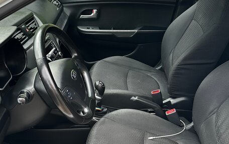 KIA Rio III рестайлинг, 2016 год, 940 000 рублей, 19 фотография