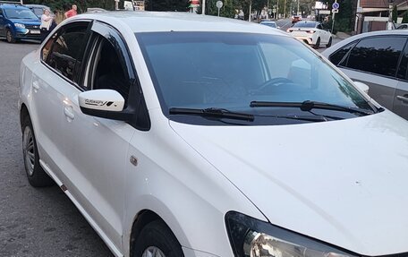 Volkswagen Polo VI (EU Market), 2016 год, 425 000 рублей, 2 фотография