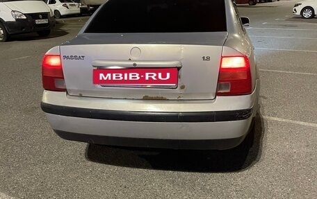 Volkswagen Passat B5+ рестайлинг, 1998 год, 240 000 рублей, 2 фотография