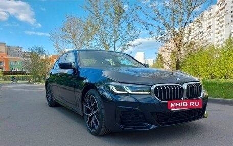 BMW 5 серия, 2022 год, 5 199 000 рублей, 2 фотография