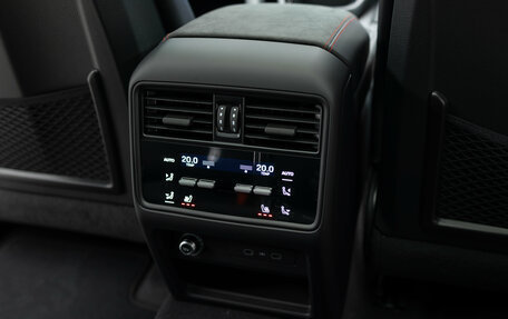 Porsche Cayenne III, 2026 год, 25 790 000 рублей, 30 фотография