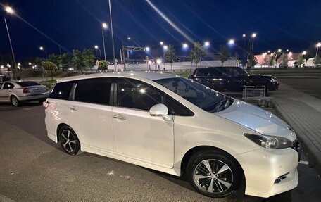 Toyota Wish II, 2013 год, 1 700 000 рублей, 2 фотография