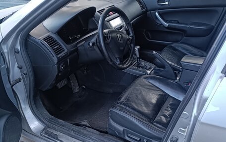 Honda Accord VII рестайлинг, 2004 год, 600 000 рублей, 7 фотография