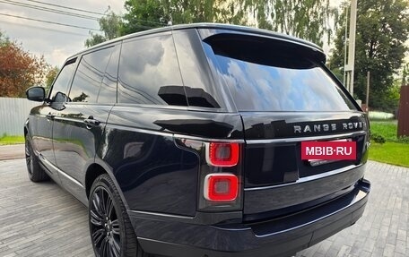 Land Rover Range Rover IV рестайлинг, 2019 год, 5 800 000 рублей, 8 фотография