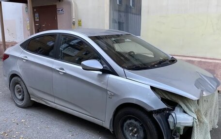 Hyundai Solaris II рестайлинг, 2011 год, 450 000 рублей, 2 фотография
