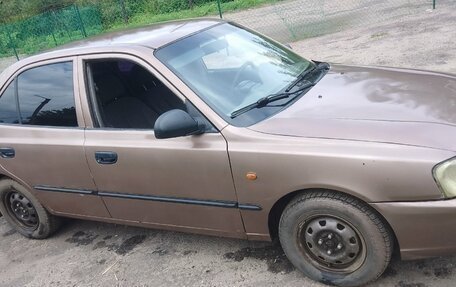 Hyundai Accent II, 2004 год, 220 000 рублей, 2 фотография