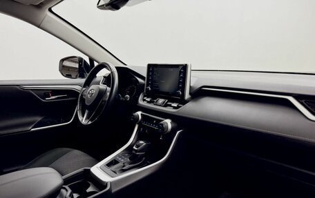 Toyota RAV4, 2022 год, 3 225 000 рублей, 12 фотография
