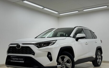 Toyota RAV4, 2022 год, 3 225 000 рублей, 7 фотография