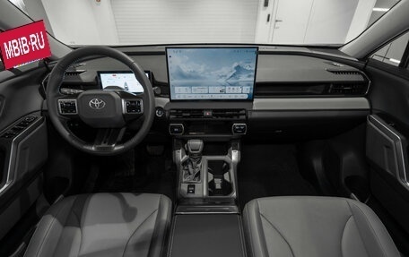Toyota RAV4, 2026 год, 4 355 000 рублей, 8 фотография