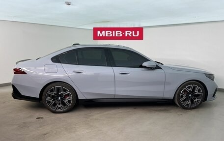 BMW 5 серия, 2025 год, 9 300 000 рублей, 5 фотография