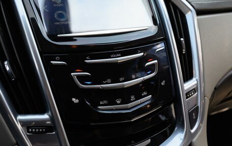Cadillac SRX II рестайлинг, 2014 год, 1 749 000 рублей, 15 фотография