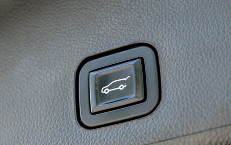 Cadillac SRX II рестайлинг, 2014 год, 1 749 000 рублей, 25 фотография