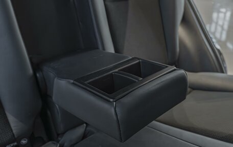 Toyota RAV4, 2016 год, 2 550 000 рублей, 25 фотография