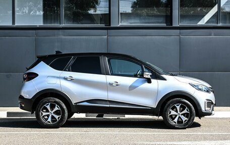 Renault Kaptur I рестайлинг, 2021 год, 1 799 000 рублей, 5 фотография