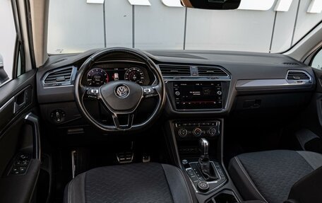 Volkswagen Tiguan II, 2018 год, 2 015 000 рублей, 6 фотография
