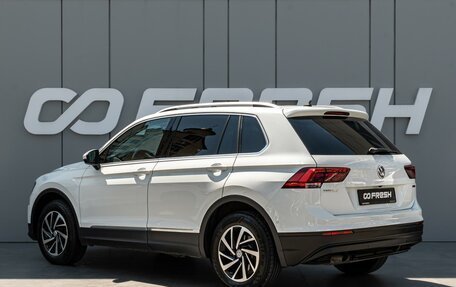 Volkswagen Tiguan II, 2018 год, 2 015 000 рублей, 2 фотография