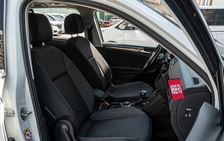 Volkswagen Tiguan II, 2018 год, 2 015 000 рублей, 8 фотография
