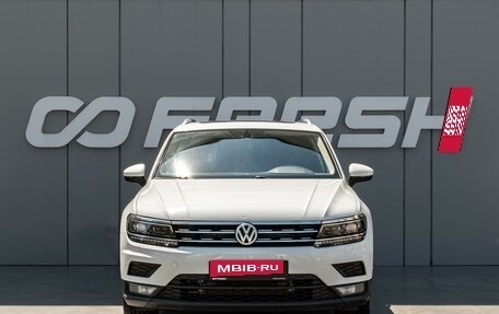 Volkswagen Tiguan II, 2018 год, 2 015 000 рублей, 3 фотография