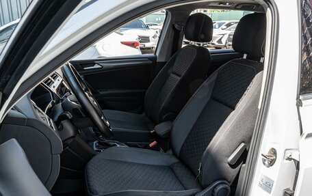 Volkswagen Tiguan II, 2018 год, 2 015 000 рублей, 10 фотография